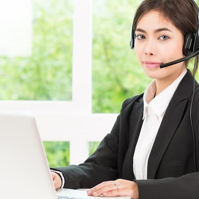 Chuyên viên hỗ trợ khách hàng